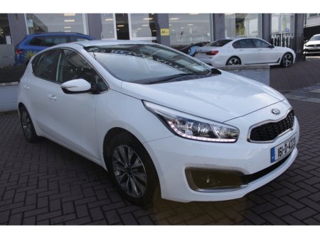 2016 Kia Ceed - thumbnail 2