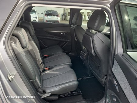2021 Peugeot 5008 - thumbnail 10
