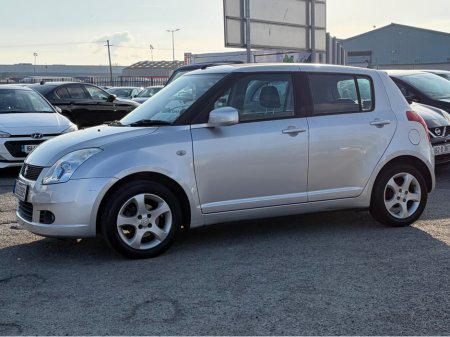2006 Suzuki Swift - view 3