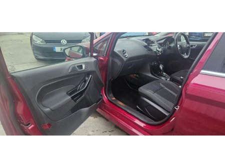 2015 Ford Fiesta - thumbnail 21