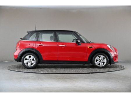 2018 MINI Hatch 1.5 6SPD 5DR *BI-TONE ROOF* €16,890 thumbnail