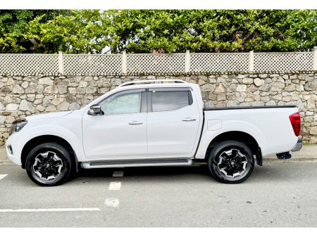 2020 Nissan Navara - thumbnail 3