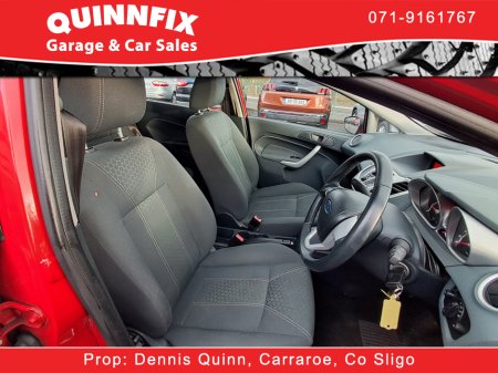 2011 Ford Fiesta - thumbnail 10