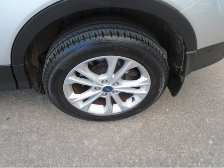 2018 Ford Kuga - thumbnail 5