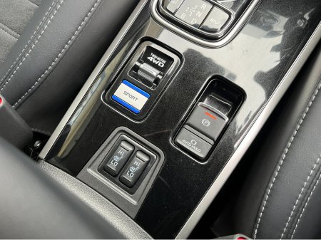 2018 Mitsubishi Outlander - thumbnail 17