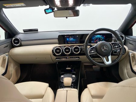 2021 Mercedes-Benz A Class - thumbnail 2