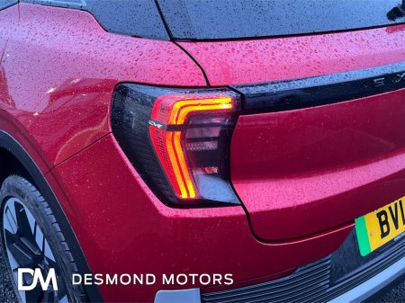 2025 Ford Explorer PREMIUM EV AWD €43,250 thumbnail