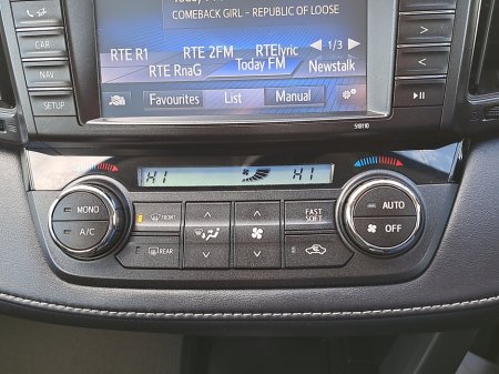 2016 Toyota Rav4 - thumbnail 25