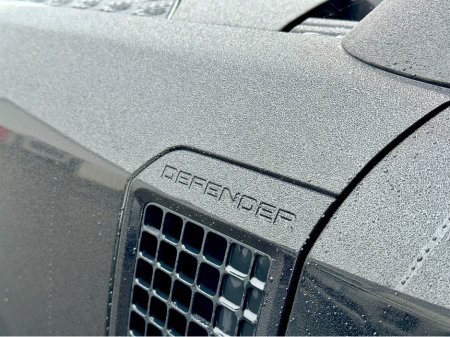 2022 Land Rover Defender ++LOW KM++ 3 SEATS / PLUS VAT €53,000 thumbnail