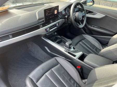 2023 Audi A4 - thumbnail 10