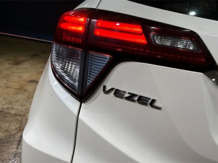 2017 Honda Vezel - thumbnail 11