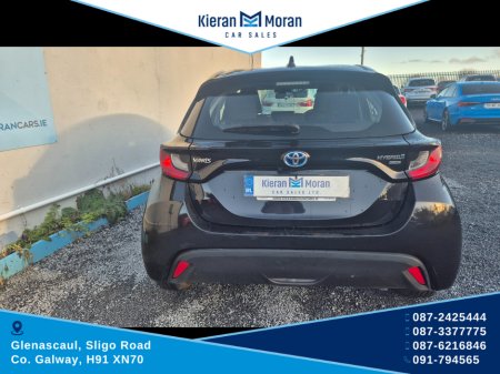 2021 Toyota Yaris HYBRID AUTO 4DR €12,950 thumbnail