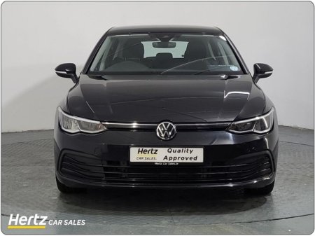 2024 Volkswagen Golf LIFE 110HP Petrol Manual €25,995 thumbnail