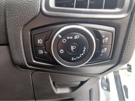 2015 Ford Focus - thumbnail 20