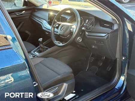 2023 Skoda Octavia OCTAVIA AMB 1.0TSI 110HP thumbnail