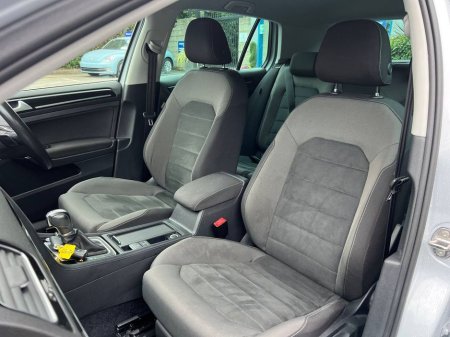 2017 Volkswagen Golf - thumbnail 6