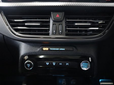 2025 Ford Kuga - thumbnail 24