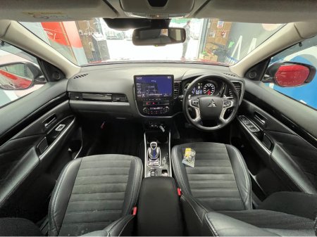 2019 Mitsubishi Outlander - thumbnail 17