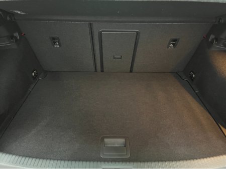 2017 Volkswagen Golf €16950 2017 VOLKSWAGEN GOLF TSI CONFORT LINE CONNECT 1.2 AUTOMATIC / CRUISE CONTROL / REVERSE CAMERA / PADDLE SHIFTERS AND MORE €16,950 thumbnail