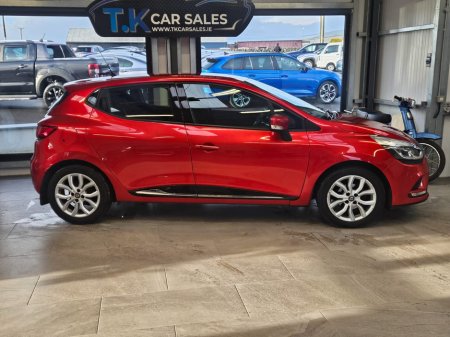 2019 Renault Clio - thumbnail 2