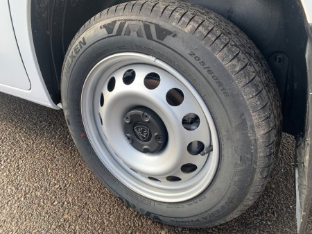 2024 Peugeot Partner - thumbnail 6