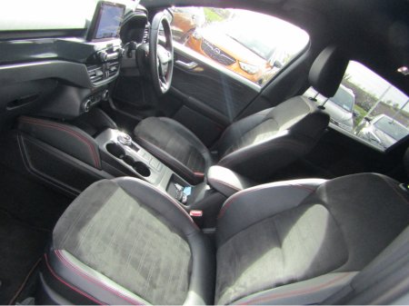 2022 Ford Kuga - thumbnail 10