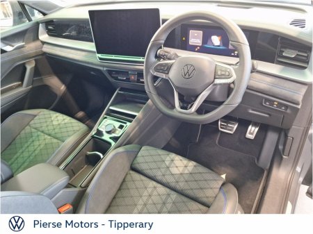 2026 Volkswagen Tayron - thumbnail 2