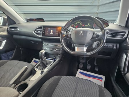 2016 Peugeot 308 - thumbnail 7