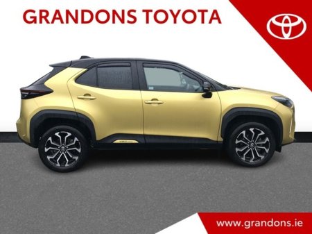 2023 Toyota Yaris Cross LUNA SPORT - GRANDONS €27,995 thumbnail
