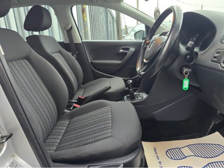 2015 Volkswagen Polo TRENDLINE 1.0 60HP MANUAL 5SPEED 5DR €9,450 thumbnail