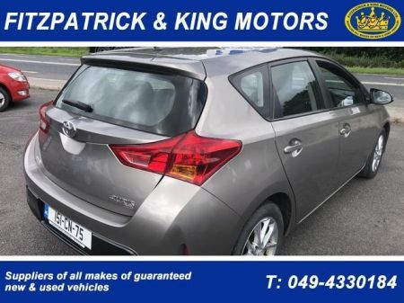 2015 Toyota Auris D-4D 90 (1.4) 5Dr Aura €15,500 thumbnail
