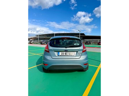 2009 Ford Fiesta - thumbnail 6