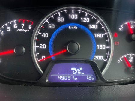 2016 Hyundai i10 - thumbnail 6