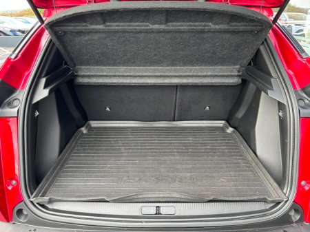 2021 Peugeot 2008 - thumbnail 31