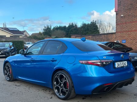 2024 Alfa Romeo Giulia - thumbnail 7