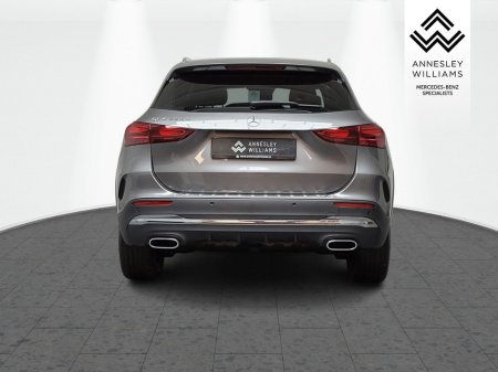 2025 Mercedes-Benz GLA Class GLA250e AMG Line Executive Exclusive Edition thumbnail