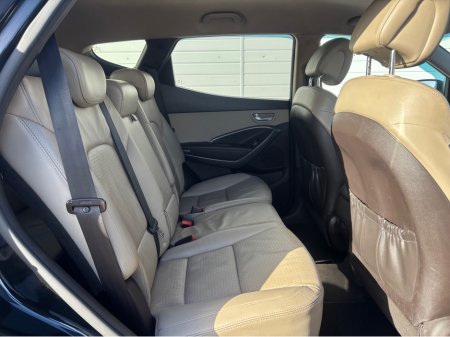 2015 Hyundai Santa Fe 4WD EXECUTIVE 4DR €12,950 thumbnail