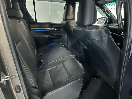 2021 Toyota Hilux - thumbnail 27