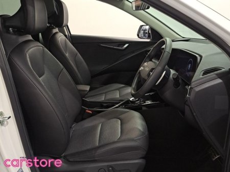 2023 Kia Niro 1.6 GDI PHEV K4 Auto €31,880 thumbnail