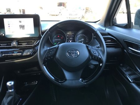 2022 Toyota C-HR - thumbnail 9