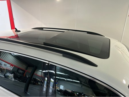 2023 Volkswagen Tiguan - thumbnail 25