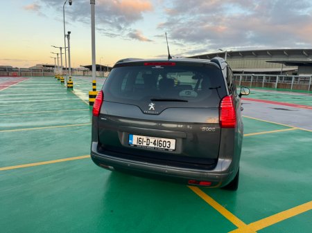 2016 Peugeot 5008  €11,950