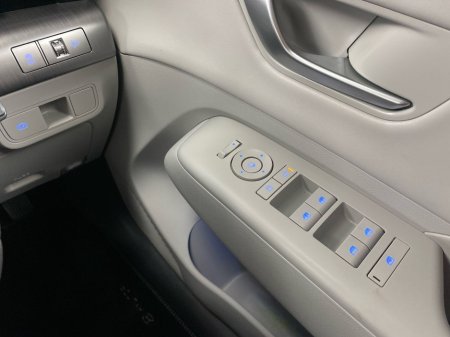 2024 Hyundai Kona Kona EV Platinum 65kWh €29,995 thumbnail