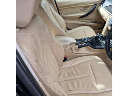 2013 BMW 3 Series - thumbnail 6