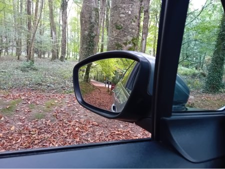 2018 Peugeot 2008 - thumbnail 24