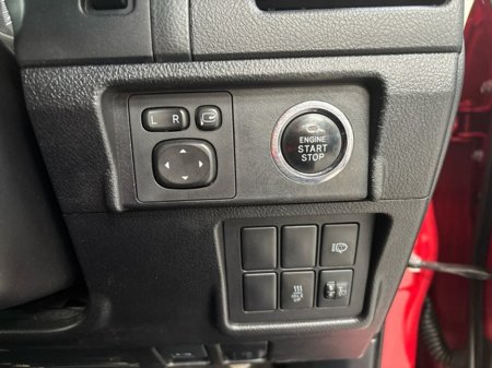 2016 Toyota Landcruiser - thumbnail 13