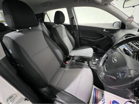 2018 Hyundai i20 2018 HYUNDIA i20 PETROL 1.4 AUTO DELUX MODEL €1 thumbnail