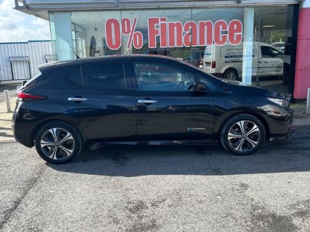 2018 Nissan Leaf - thumbnail 1