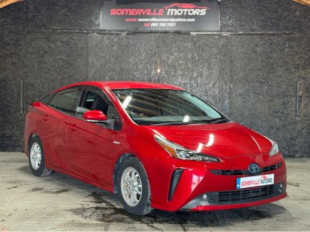 2020 Toyota Prius - thumbnail 1