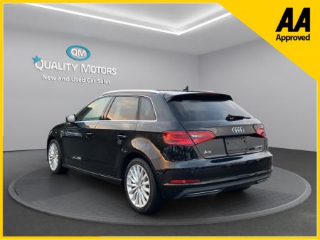 2016 Audi e-tron - thumbnail 5